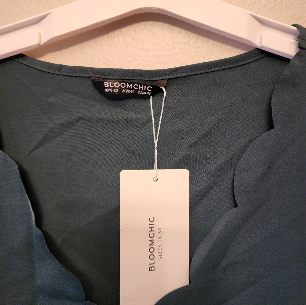 NWT Bloomchic Blouse - Picture 2 of 5